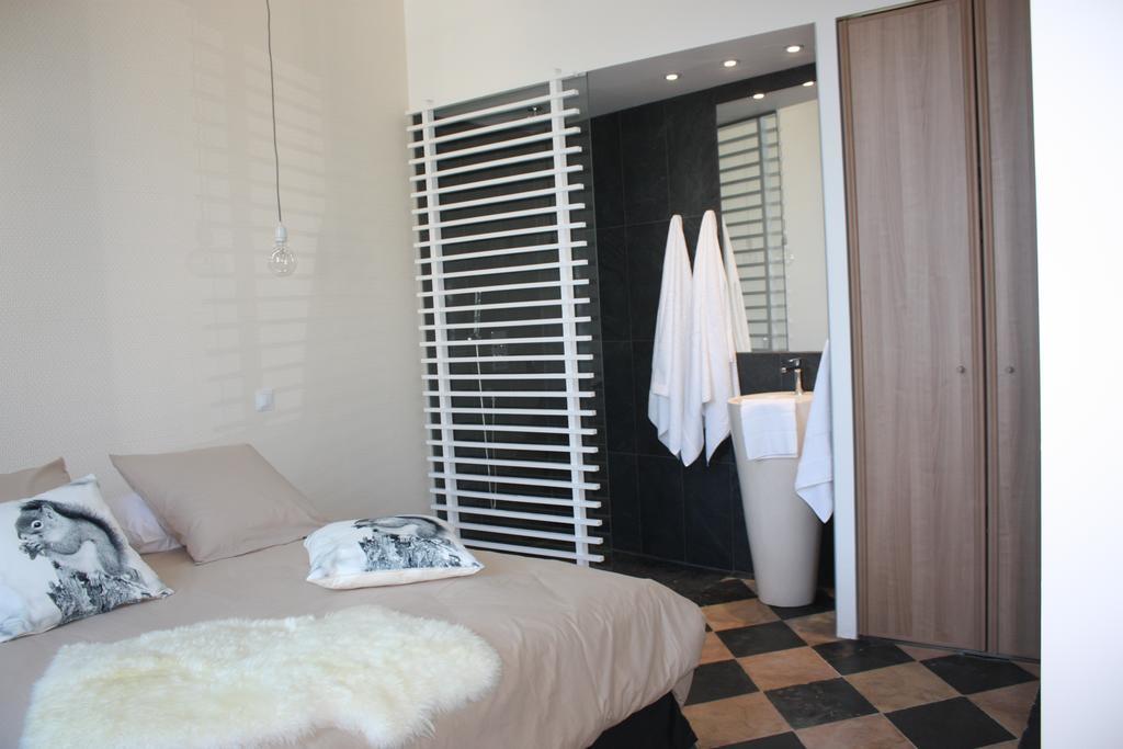 Appartement Du Fau De La Roque วีย์ฟร็องเช-เดอ-ฮูแอเก ภายนอก รูปภาพ